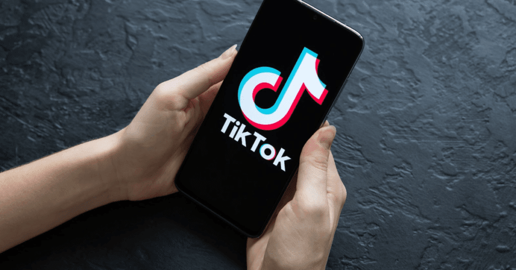 Why TikTok Users Are Flocking to RedNote: A New Social Media Wave